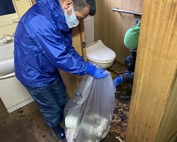 愛知の特殊清掃の事例6・認知症によりトイレが汚物まみれのクリーニング