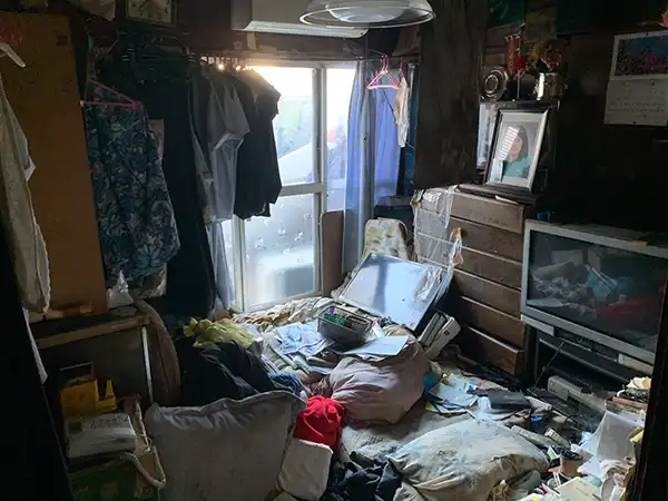 愛知県小牧市の遺品整理・不用品整理の作業前1