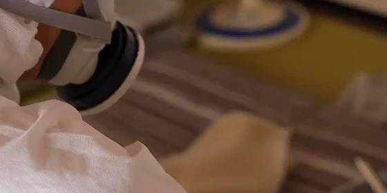 腐敗臭がする部屋は危険です。一宮市の孤独死現場と特殊清掃の必要性