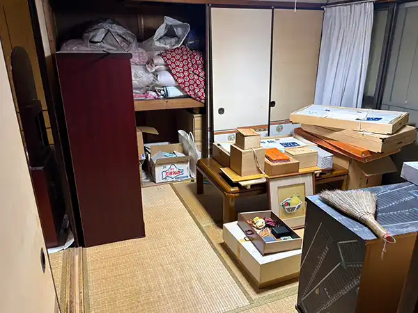 愛知県岩倉市の遺品整理・片付けの作業前１