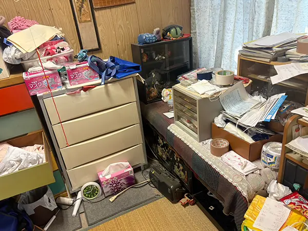 愛知県一宮市の生前整理と家具類組み立ての作業前1
